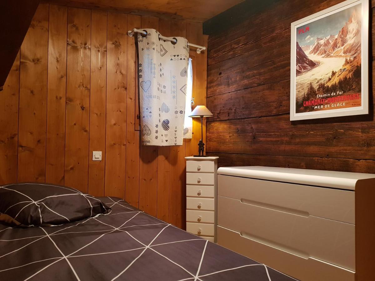 Petit Chalet Savoyard Domancy Exterior photo