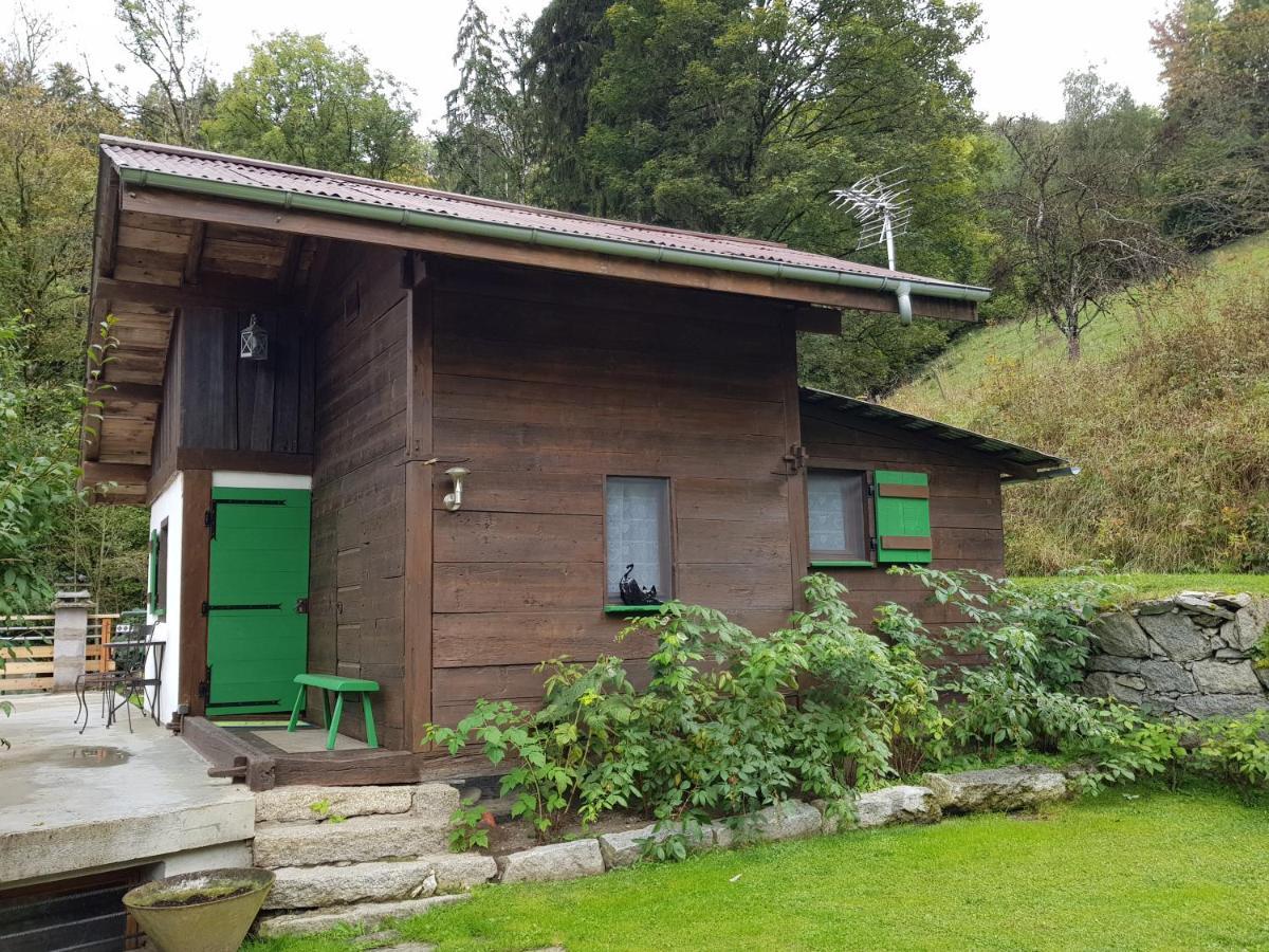 Petit Chalet Savoyard Domancy Exterior photo